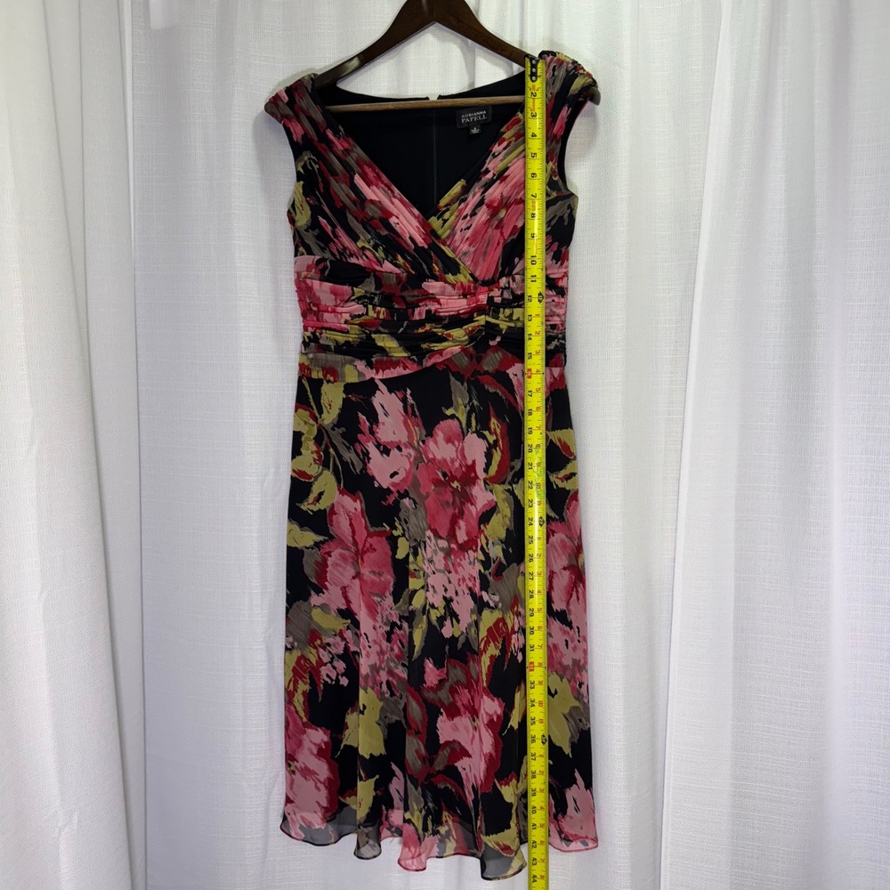 Adrianna Papell 100% Silk Floral Dress Womens 8 Pink Black Excellent Ruched Midi - Picture 10 of 13
